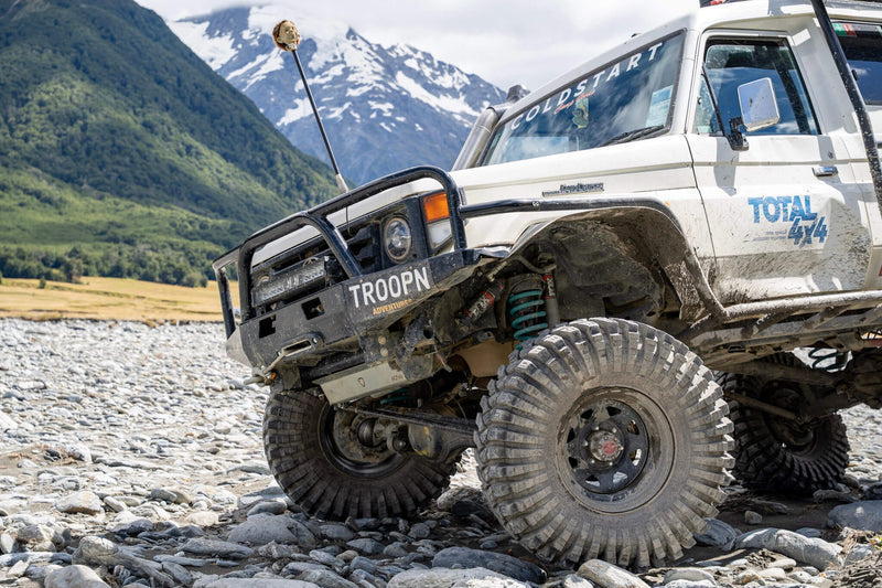 70 Series Land Cruiser High Cut Front Bumper Kit - Photo 9