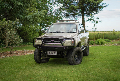 6th Gen Hilux High Clearance Front Bumper Kit - Photo 2