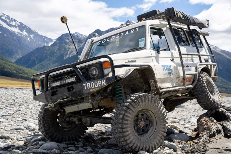 70 Series Land Cruiser High Cut Front Bumper Kit - Photo 7
